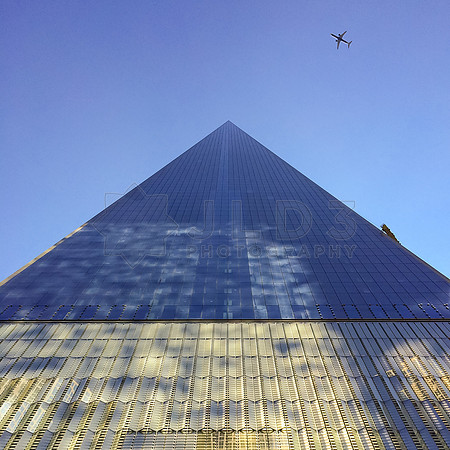 Freedom Tower with Plane-iphone